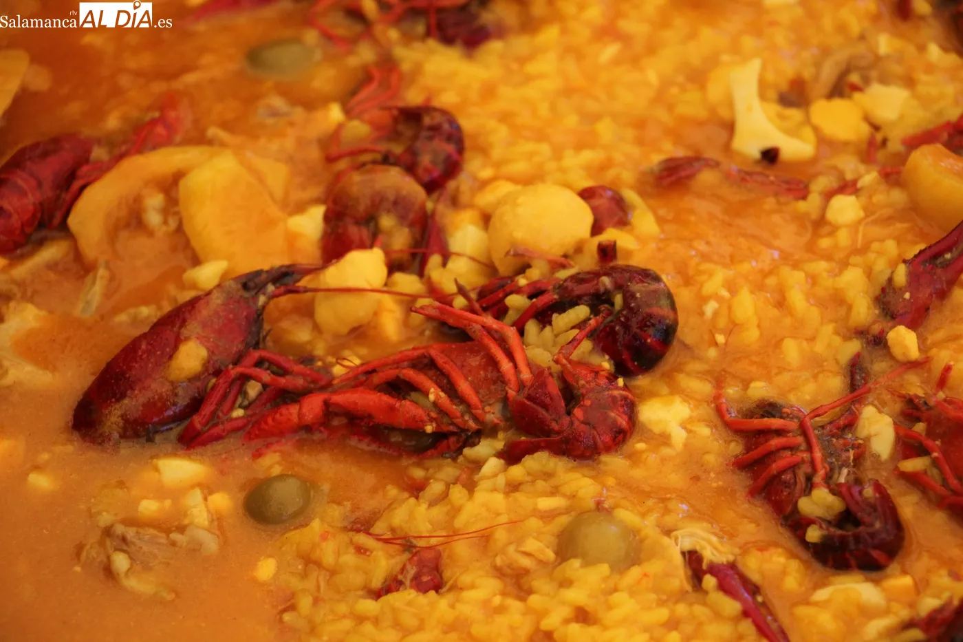 Arroz con cangrejos para despedir las fiestas del Corpus / CORRAL