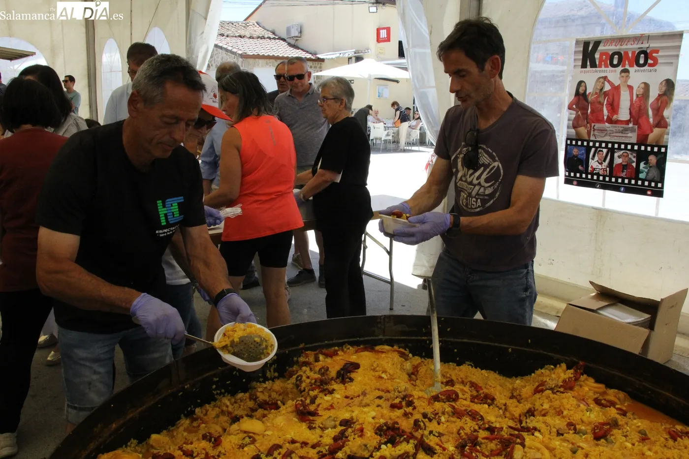 Arroz con cangrejos para despedir las fiestas del Corpus / CORRAL