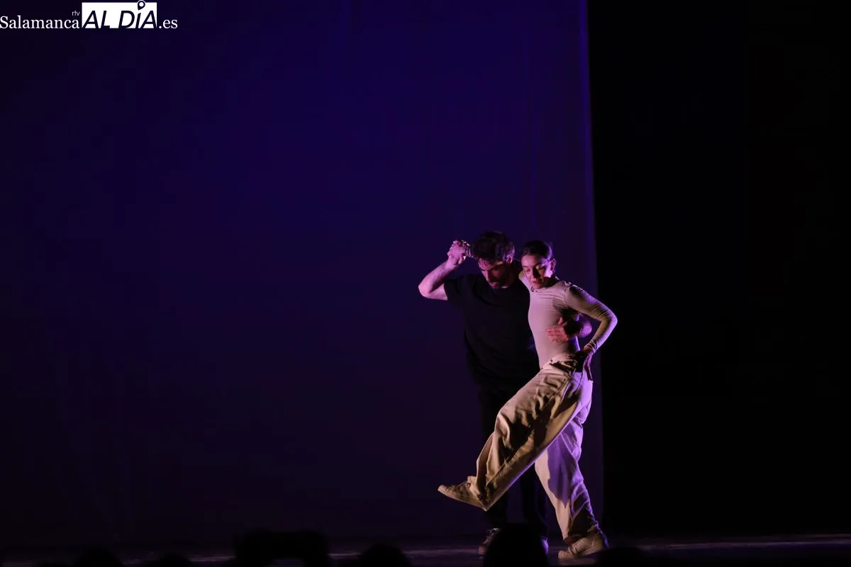 Las compañías vascas Logela y Circle of Trust han clausurado la última edición del Festival Fácyl en Salamanca. Foto de David Sañudo