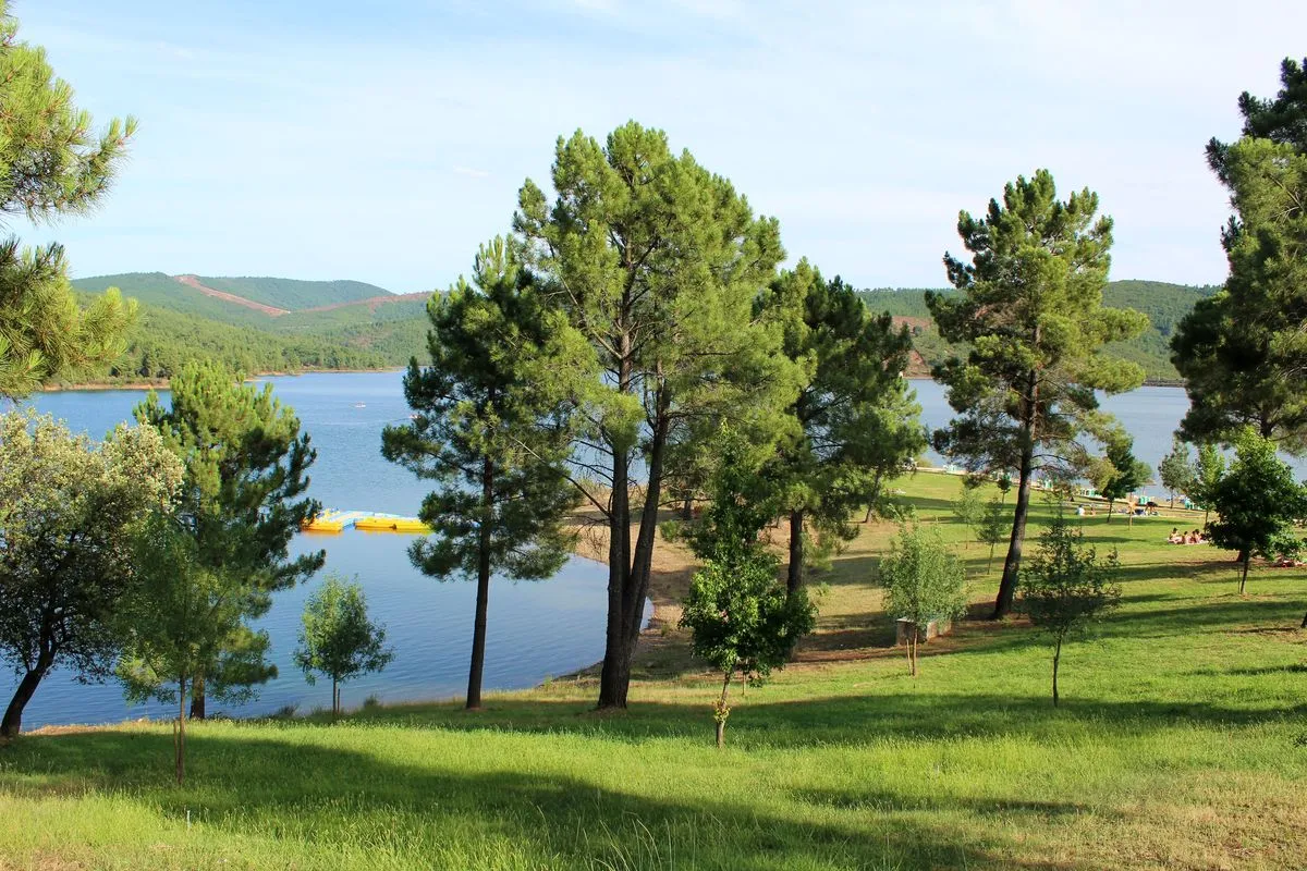 Espacios de baño y de recreo en Penamacor (Portugal) 