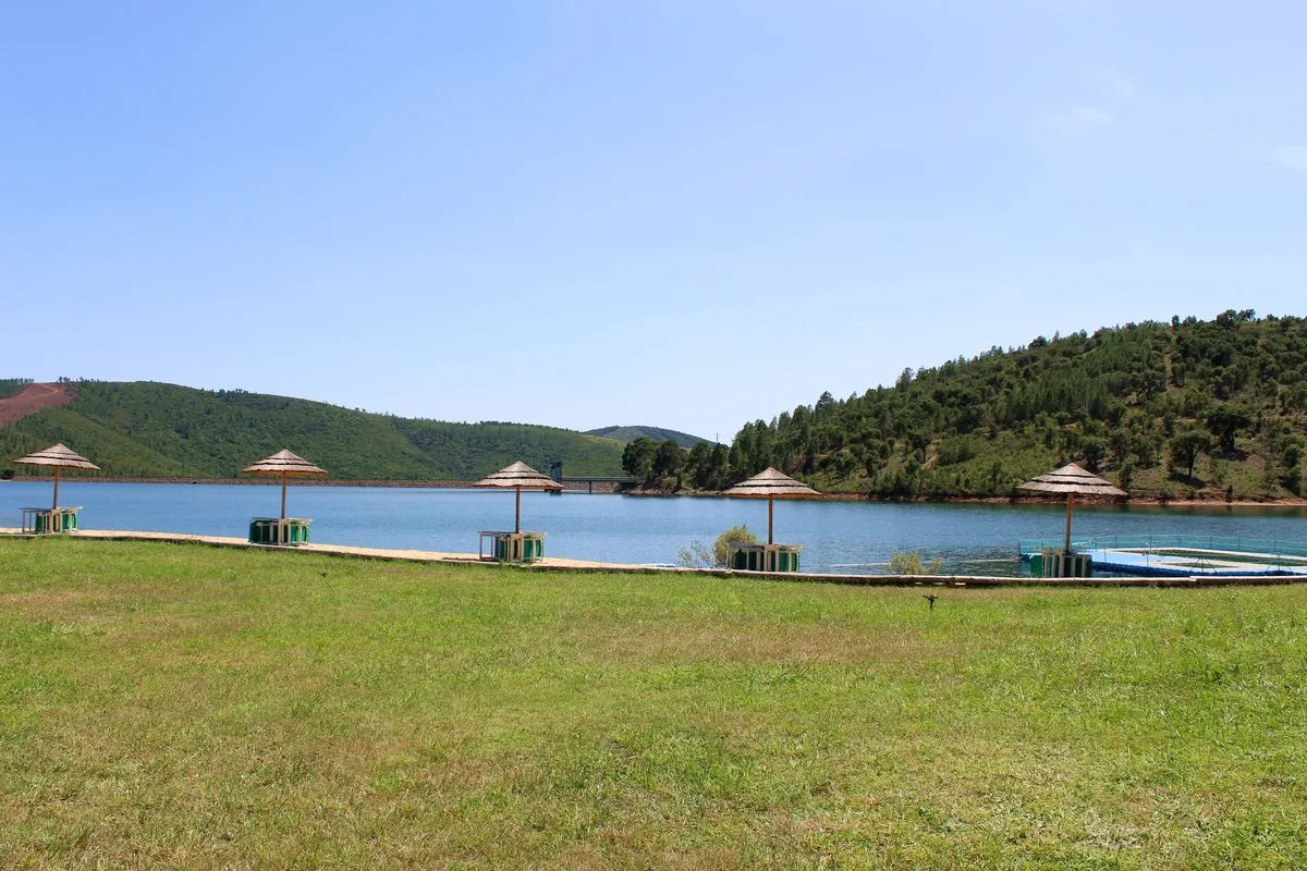Espacios de baño y de recreo en Penamacor (Portugal) 