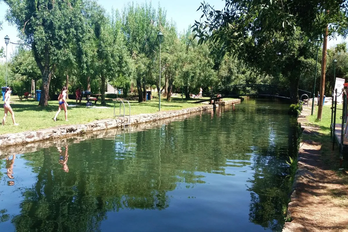 Espacios de baño y de recreo en Penamacor (Portugal) 