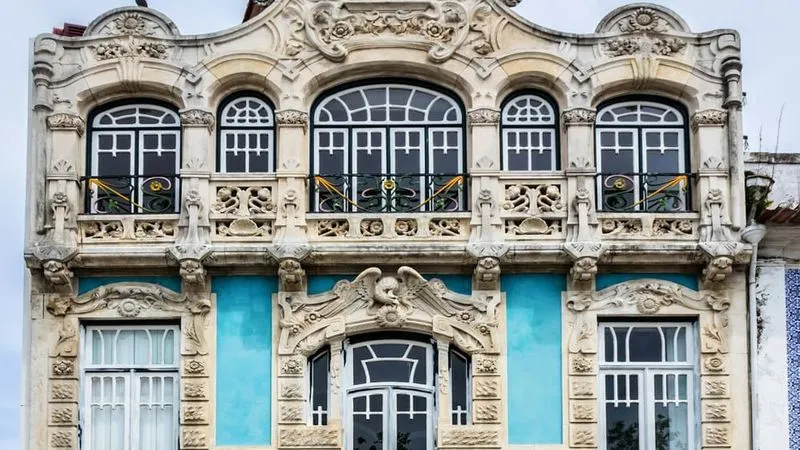 La ciudad portuguesa de Aveiro cuenta con bellos ejemplos de Art Nouveau 