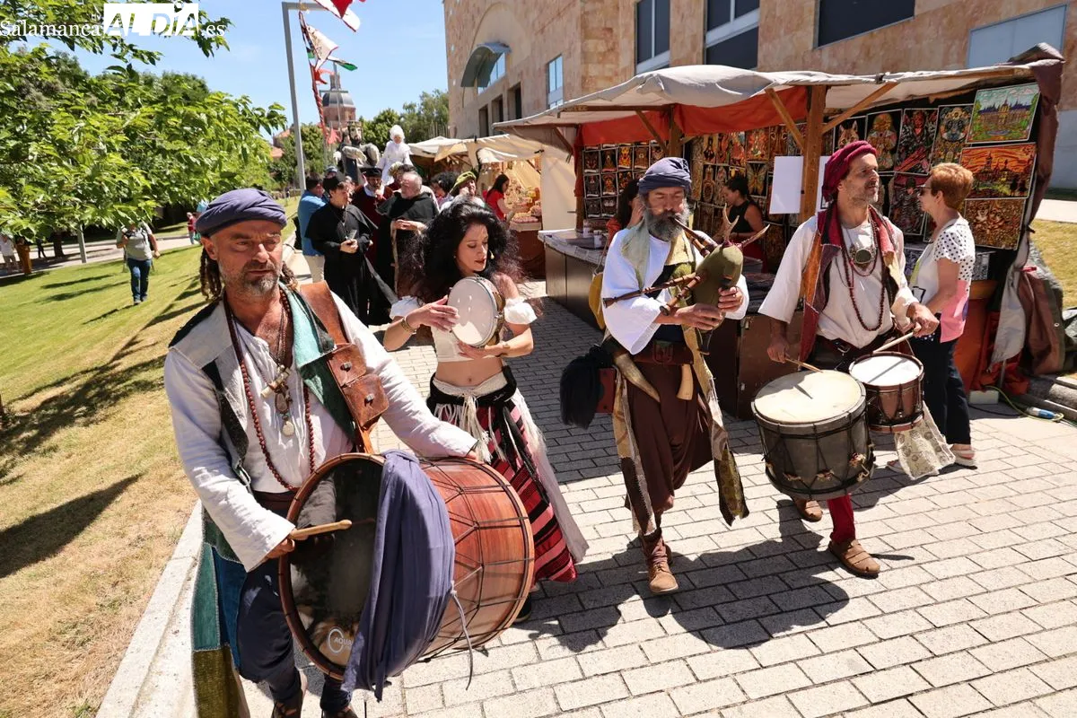 Inauguración del Mercado Colombino en la Vaguada de la Palma. Foto de David Sañudo