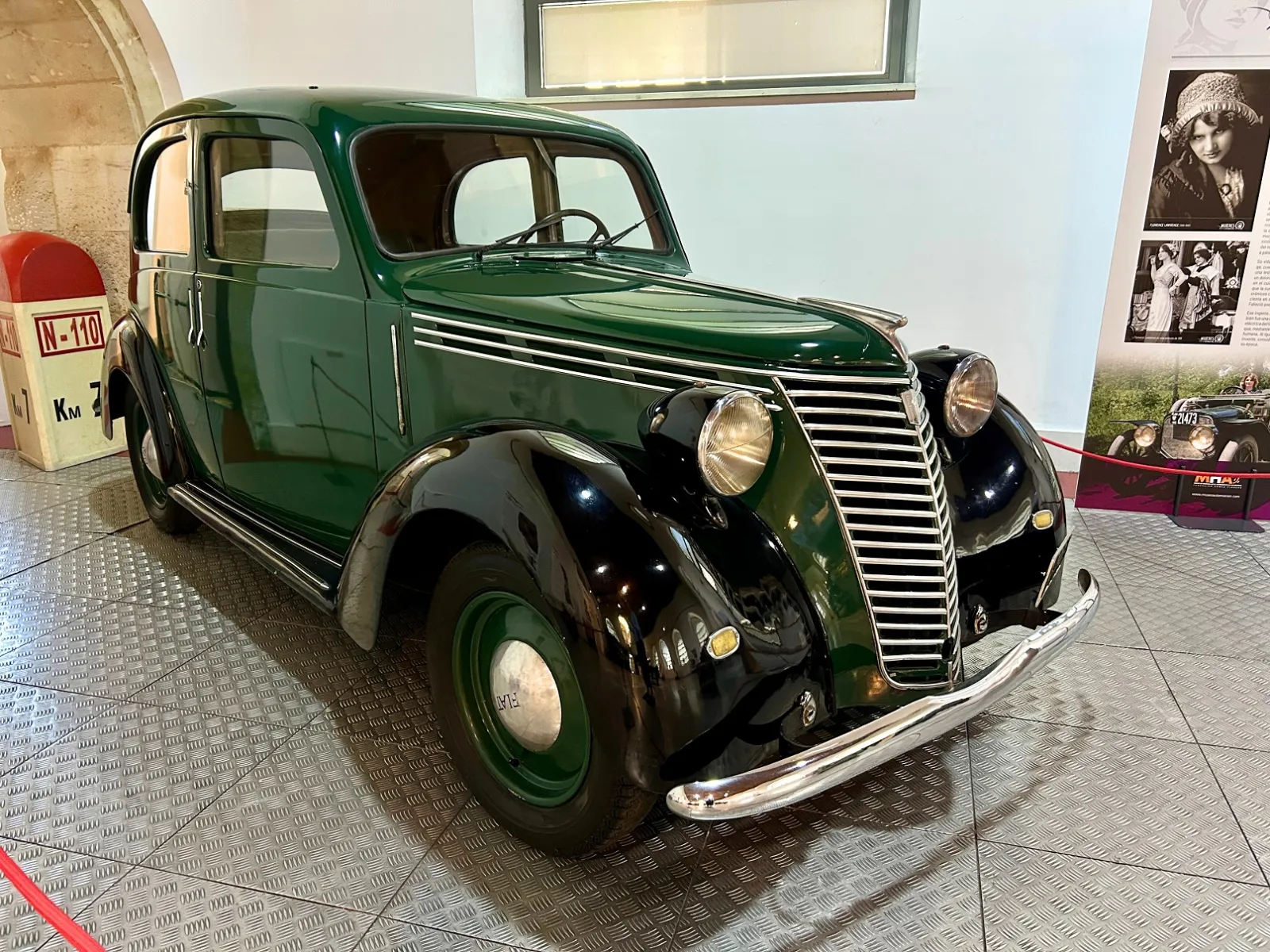 El Museo de la Automoción de Salamanca expone un FIAT 1100 de 1940