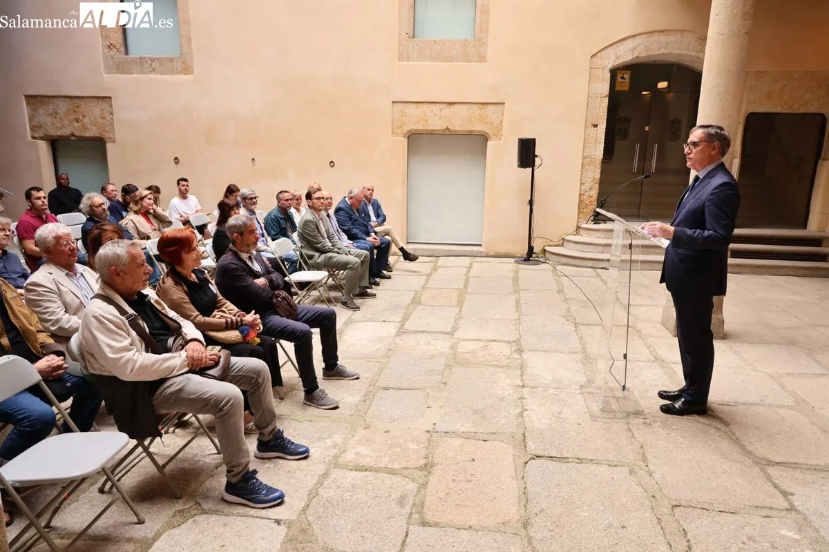 Presentación de Salamanca Plazas y Patios, que rinde homenaje al V Centenario de la Escuela de Salamanca. Foto de David Sañudo