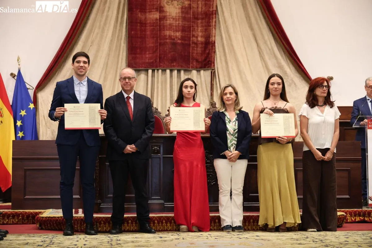 Entrega en el Paraninfo de los Premios Extraordinarios de Grado de la USAL. Foto de David Sañudo