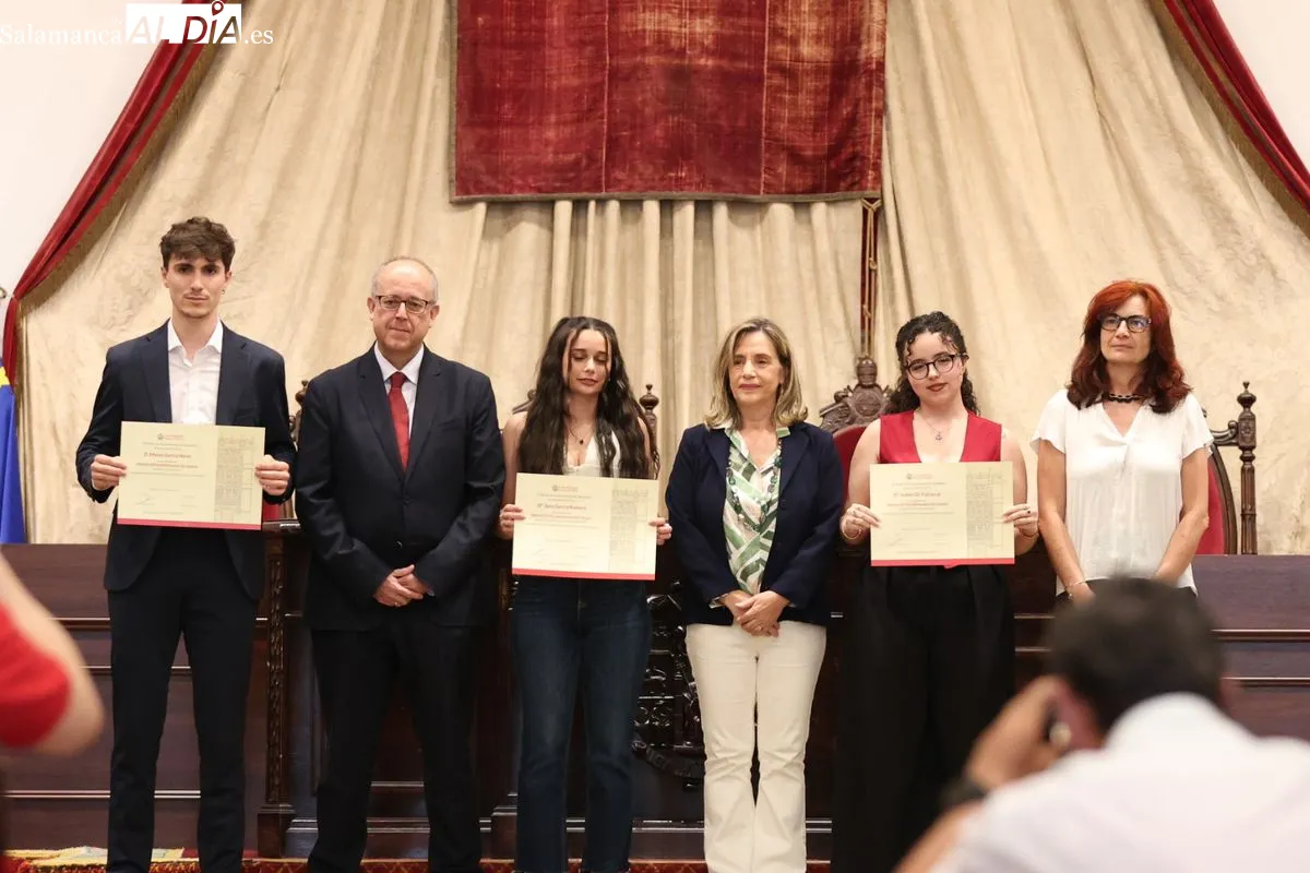 Entrega en el Paraninfo de los Premios Extraordinarios de Grado de la USAL. Foto de David Sañudo