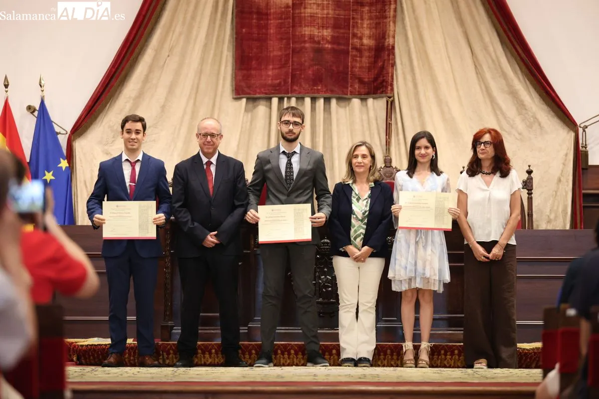 Entrega en el Paraninfo de los Premios Extraordinarios de Grado de la USAL. Foto de David Sañudo