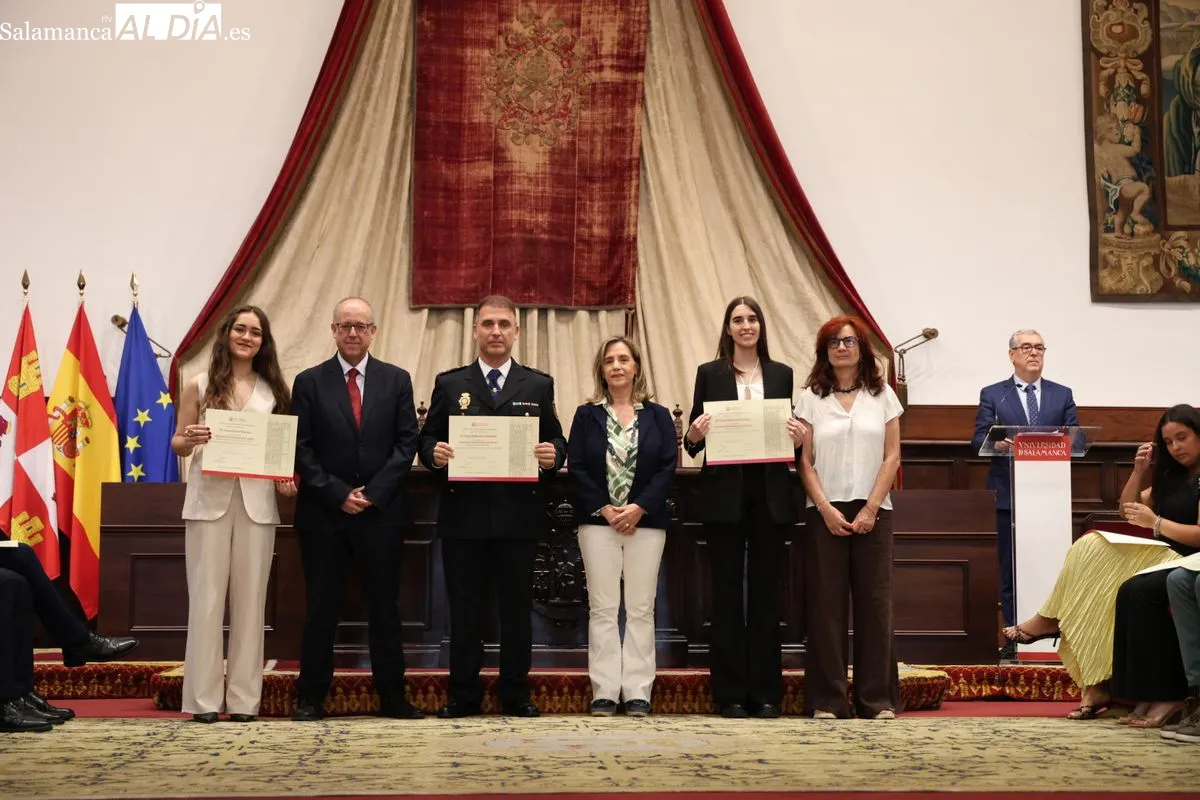 Entrega en el Paraninfo de los Premios Extraordinarios de Grado de la USAL. Foto de David Sañudo