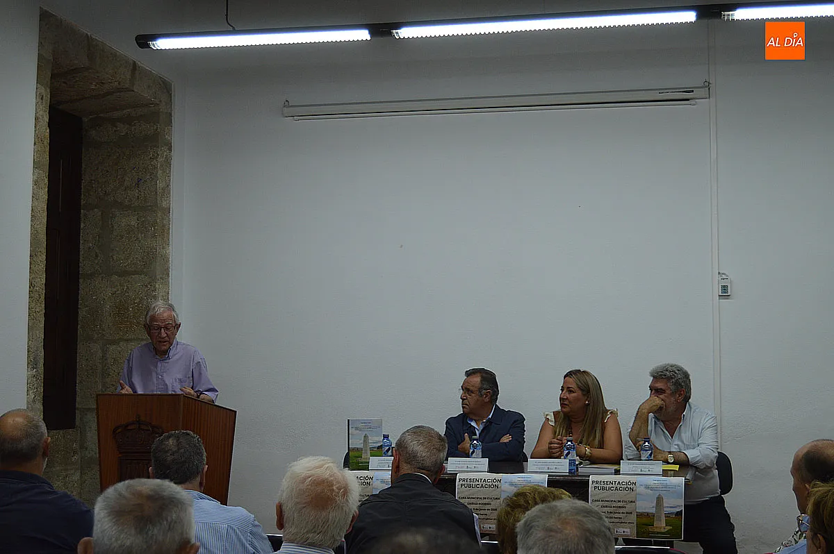 Presentación del libro en la Casa de la Cultura de Ángel Iglesias Ovejero 