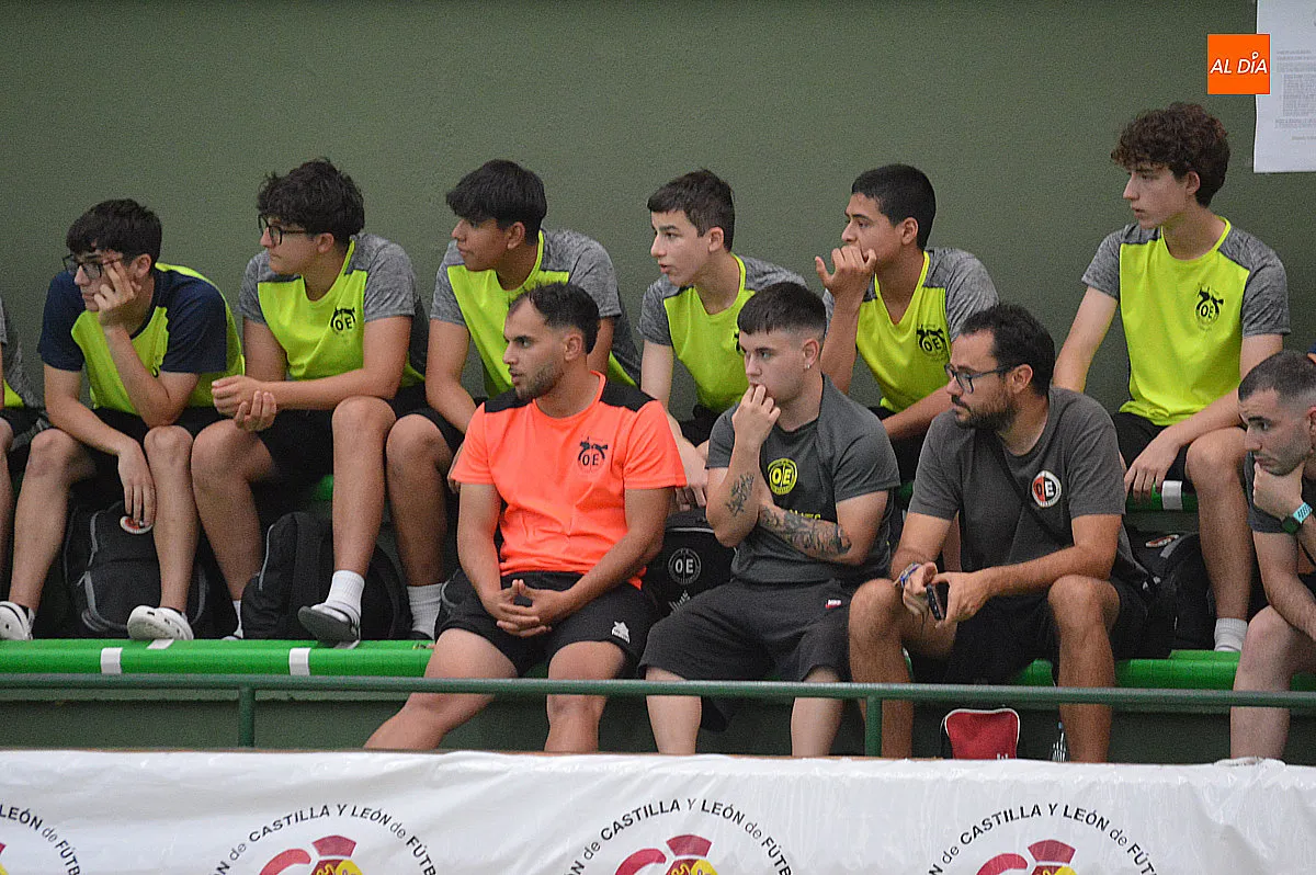 Foto 15 - El II Torneo de F&uacute;tbol Sala de Ciudad Rodrigo arranc&oacute; con una intensa jornada de 13 partidos
