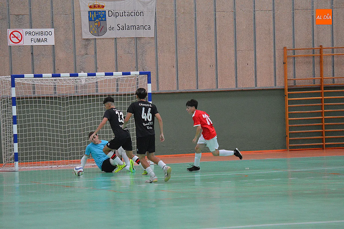 Foto 18 - El II Torneo de F&uacute;tbol Sala de Ciudad Rodrigo arranc&oacute; con una intensa jornada de 13 partidos