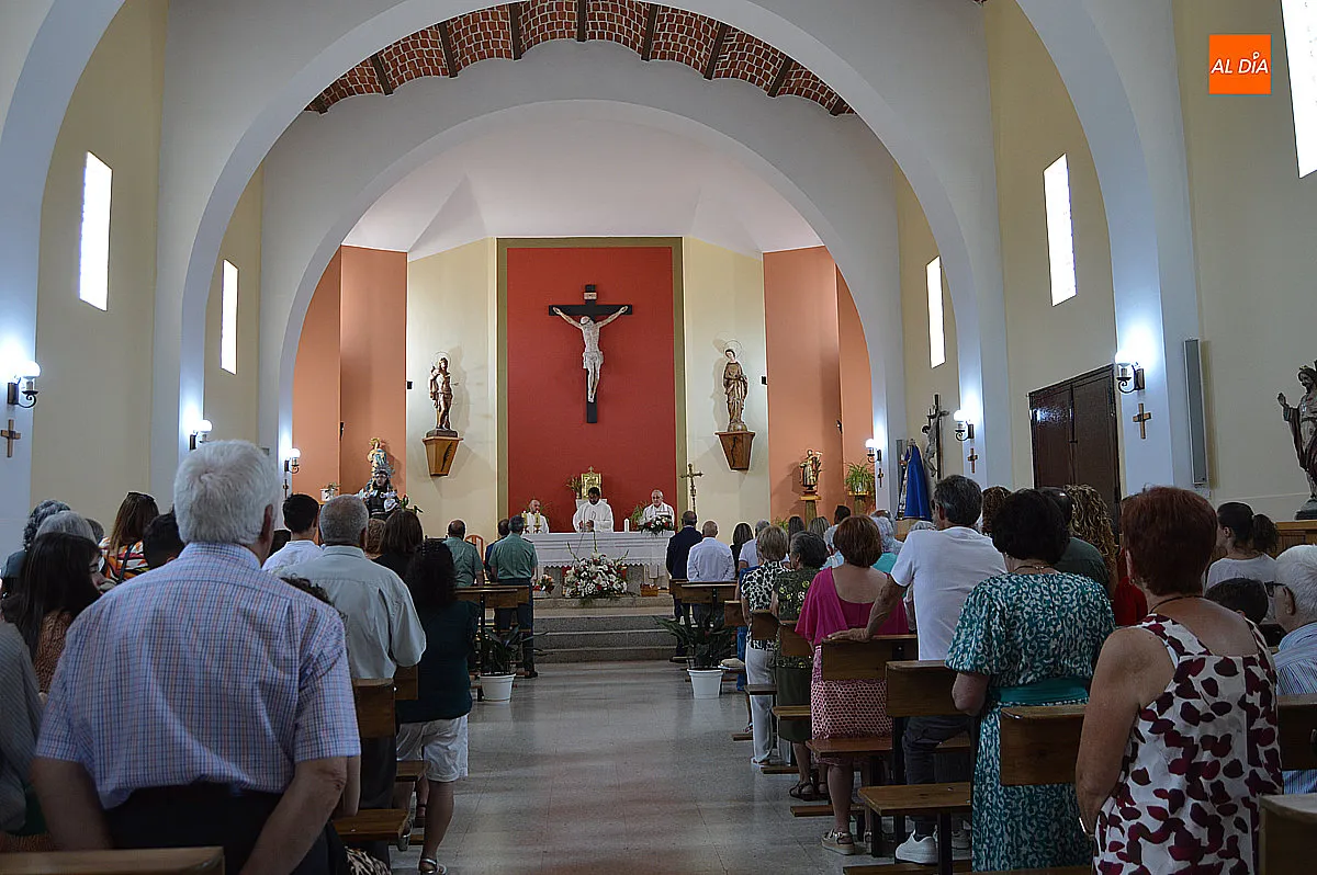 Misa y procesión de las fiestas de Campillo de Azaba 