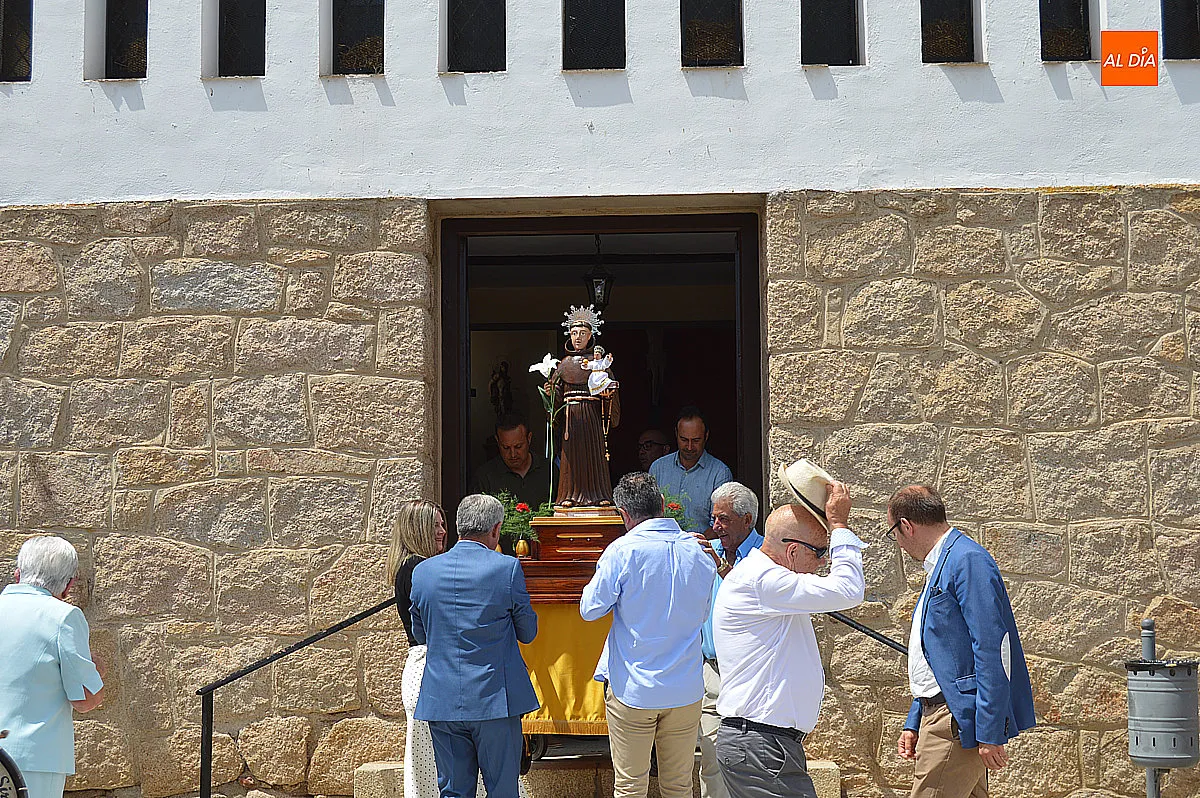 Misa y procesión de las fiestas de Campillo de Azaba 