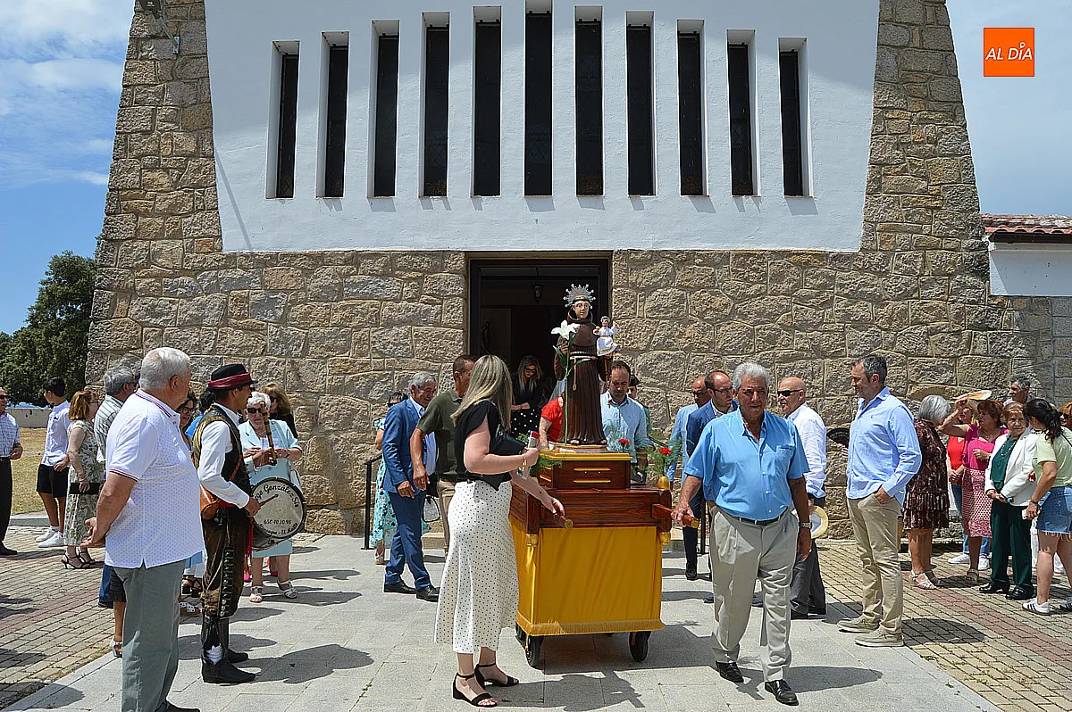 Misa y procesión de las fiestas de Campillo de Azaba 