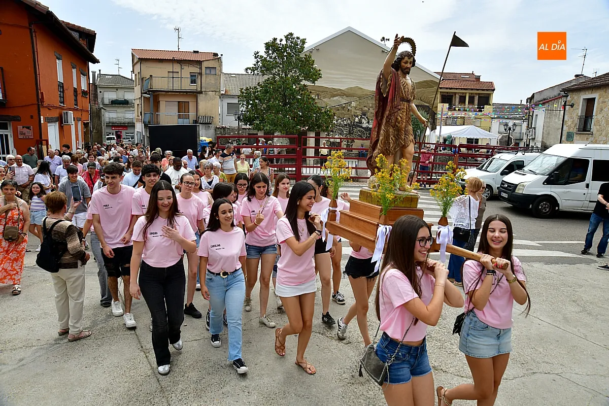 Multitudinaria celebración de San Juan en sus actos religiosos
