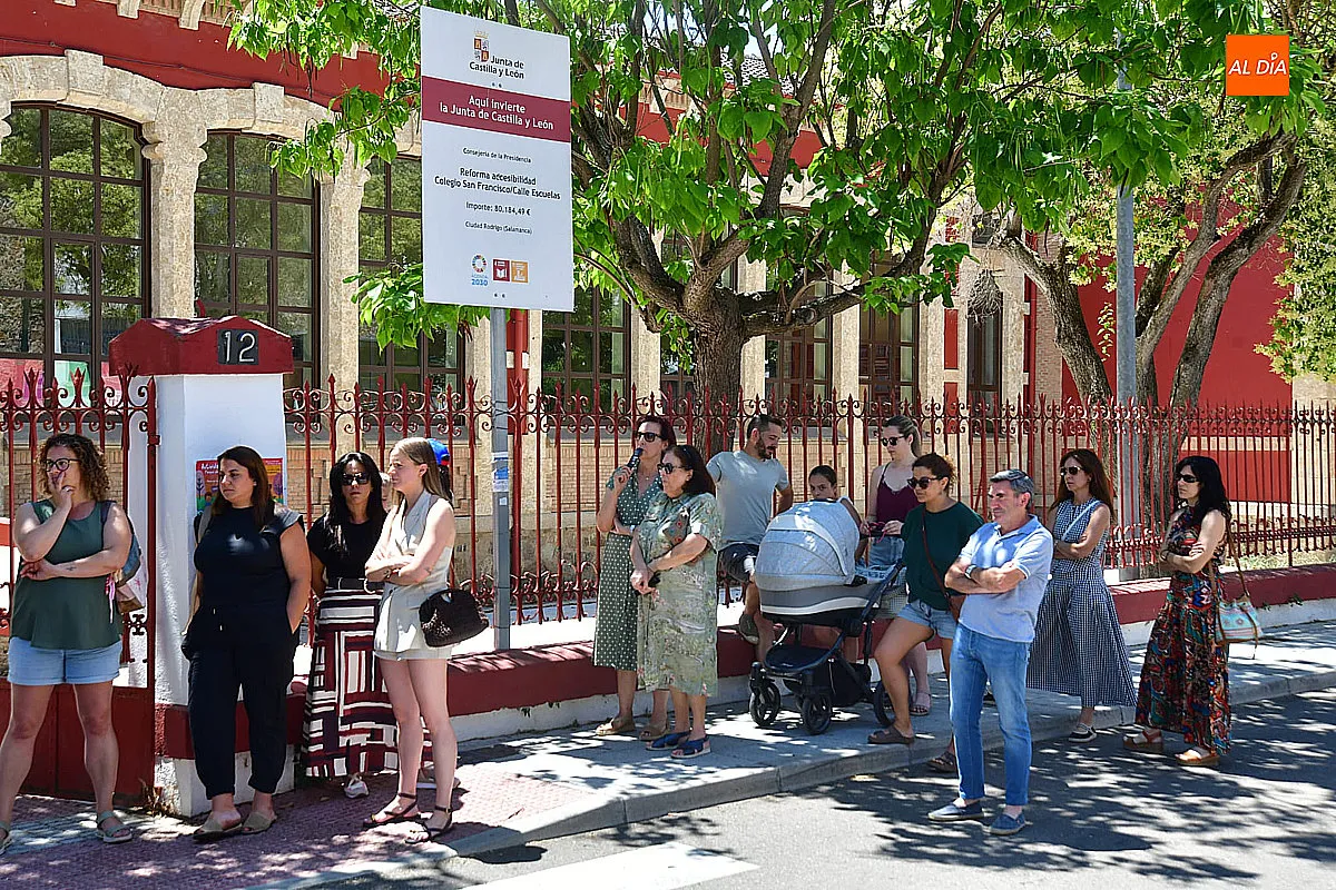 Foto 6 - Protesta en el CEIP San Francisco por la p&eacute;rdida del maestro de apoyo de infantil 