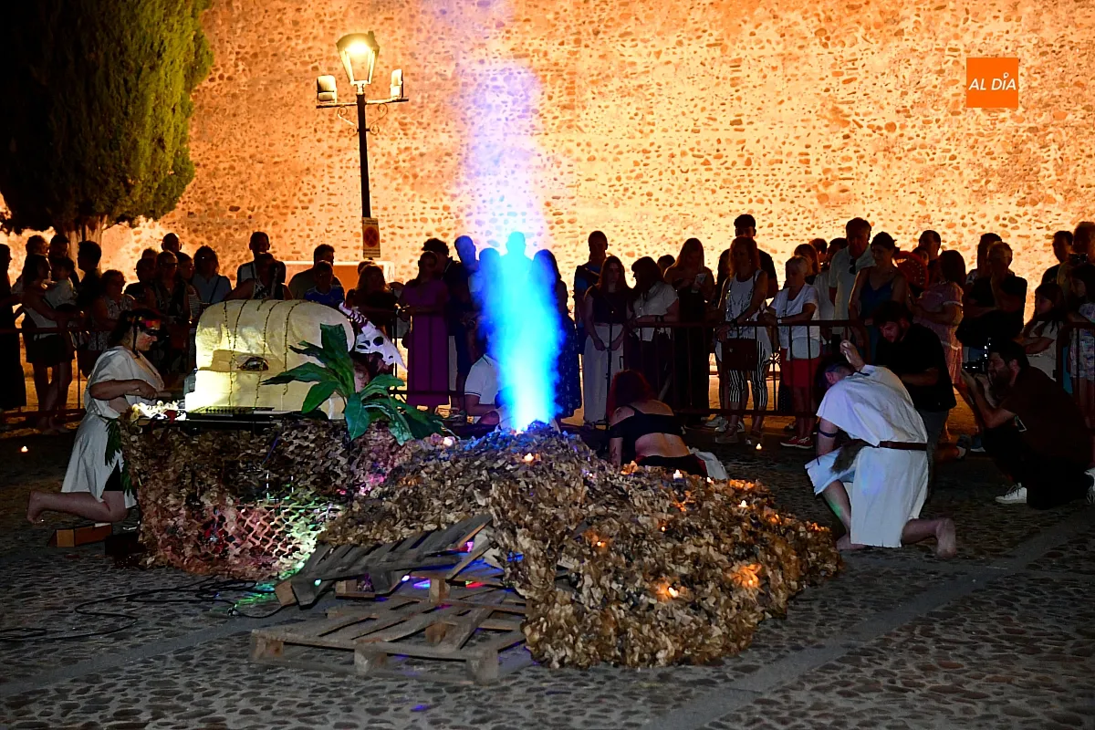 Obra teatral en la noche mágica de San Juan