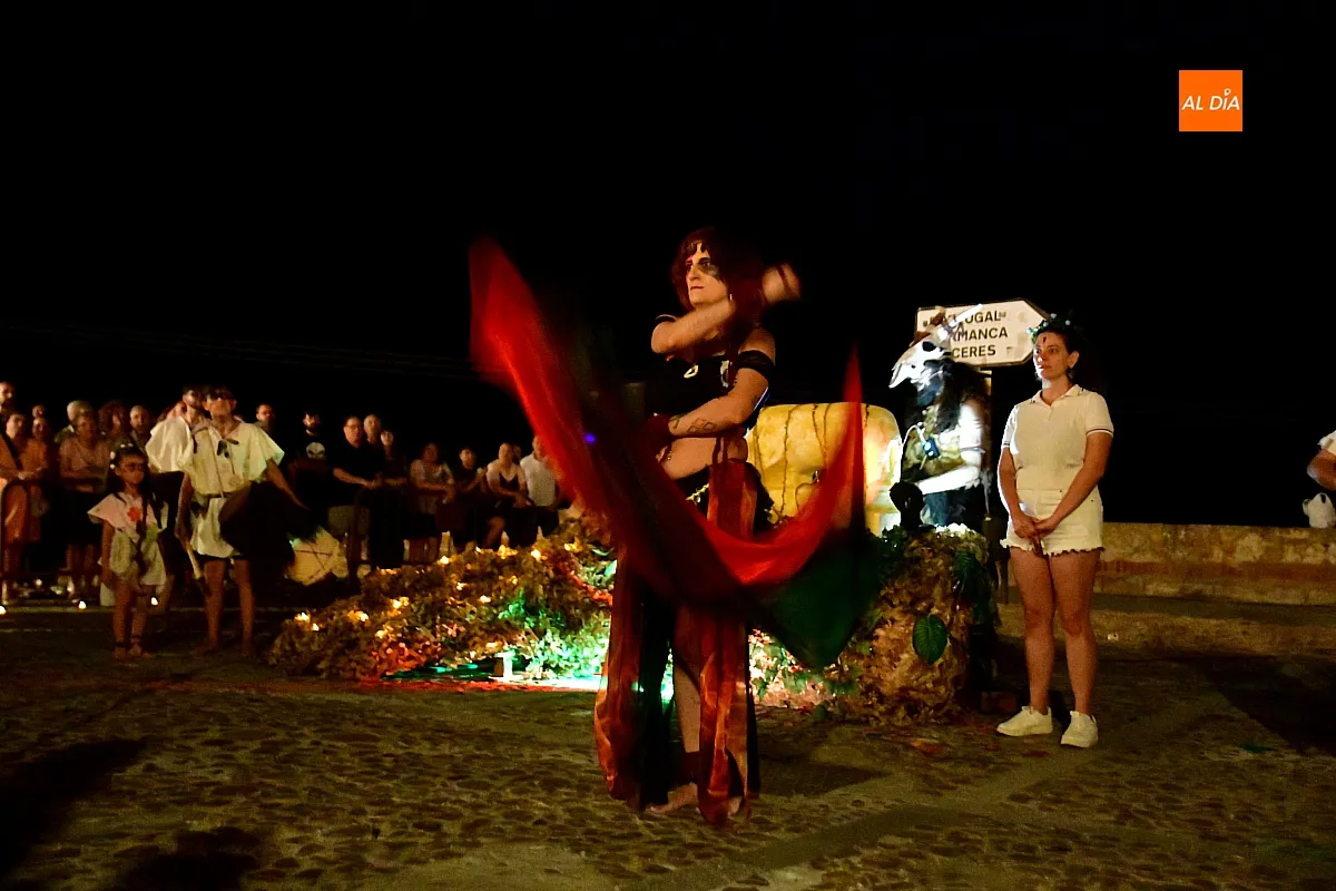 Obra teatral en la noche mágica de San Juan