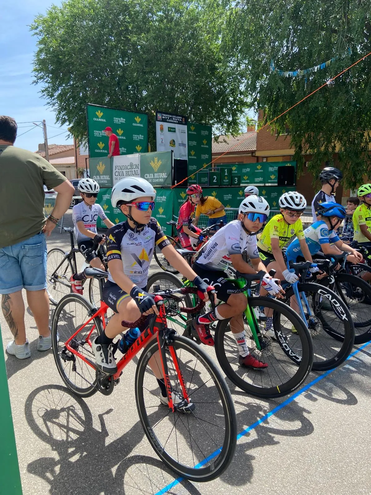 El Club Jóvenes Ciclistas Mirobrigenses en Coreses 