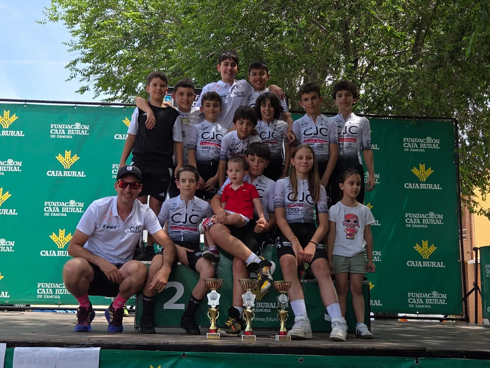 El Club Jóvenes Ciclistas Mirobrigenses en Coreses 