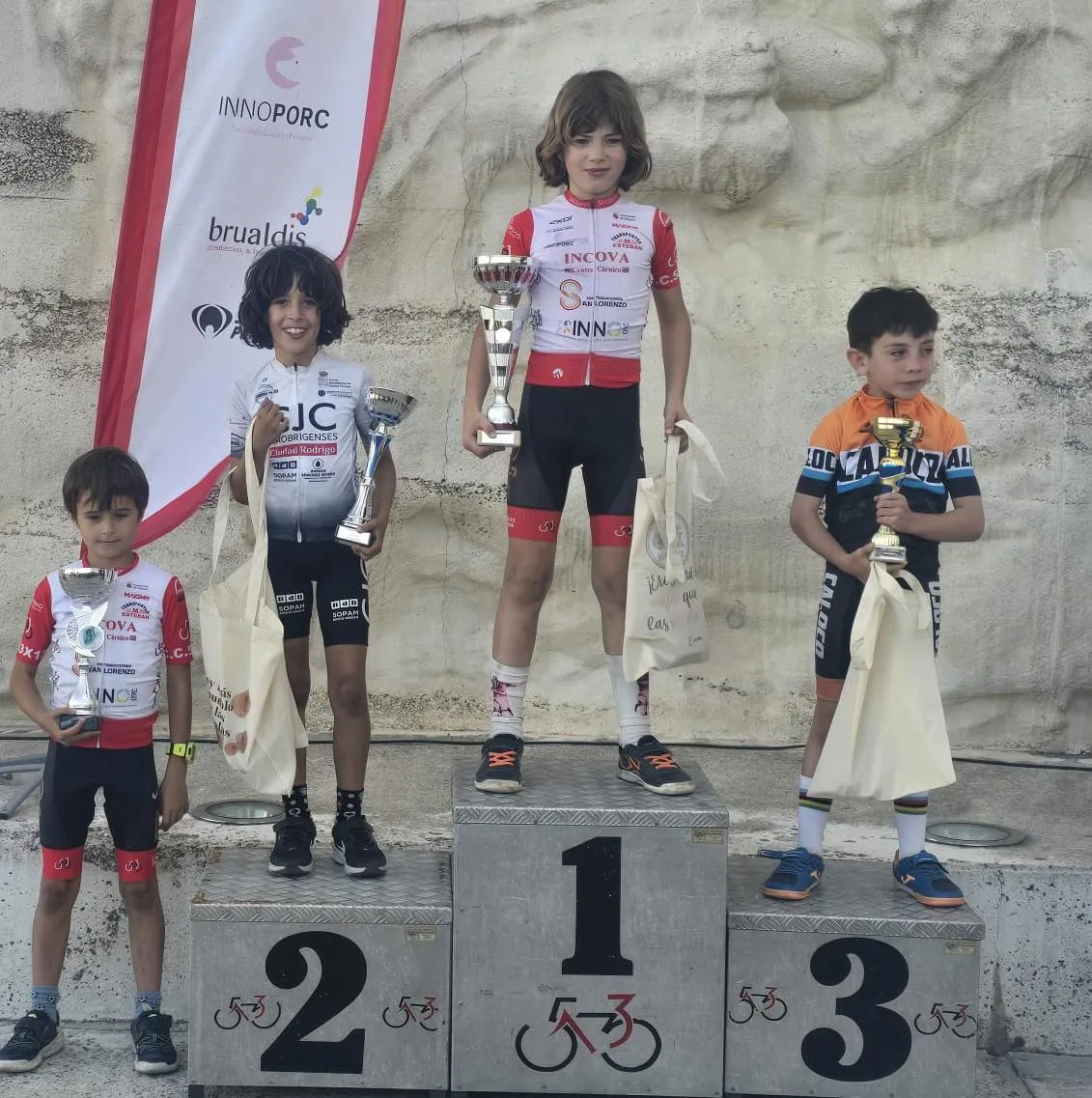 Foto 5 - Grandes resultados de los J&oacute;venes Ciclistas mirobrigenses