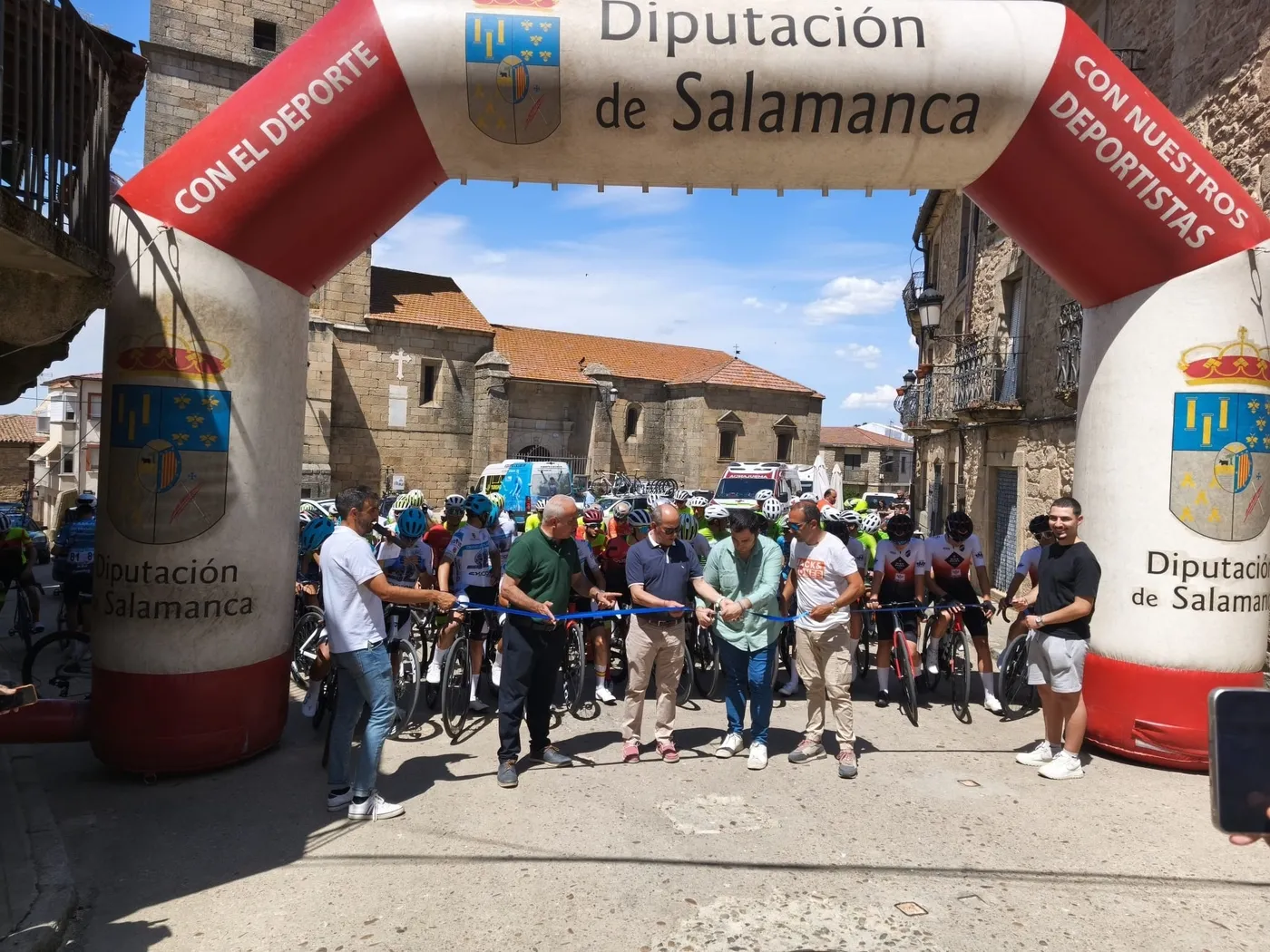 Challenge Ciclista Salamanca Junior arranca en Aldeadávila