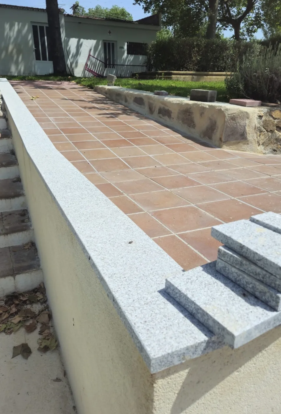 Obras para mejorar el acceso y la seguridad en las pìscinas de Lumbrales 
