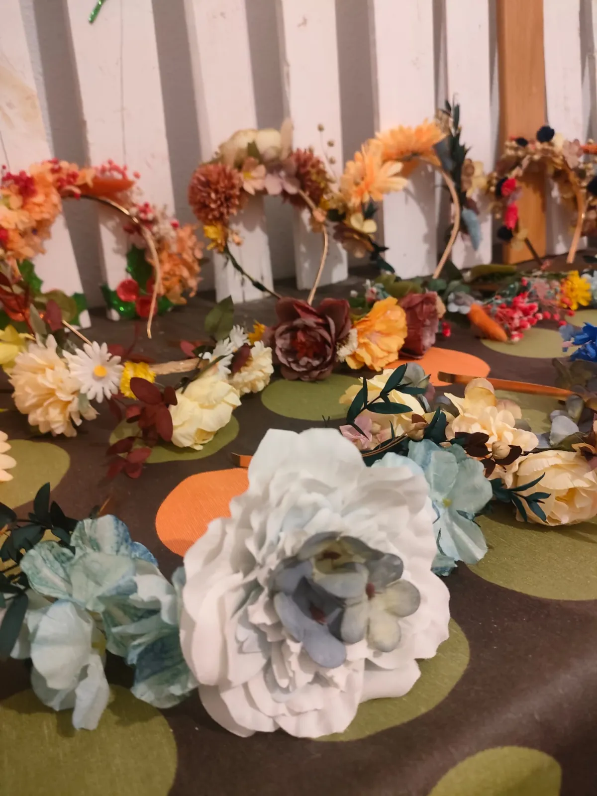 Flores preservadas contra el cáncer: la iniciativa de las Damajuanas de Fuenteguinaldo