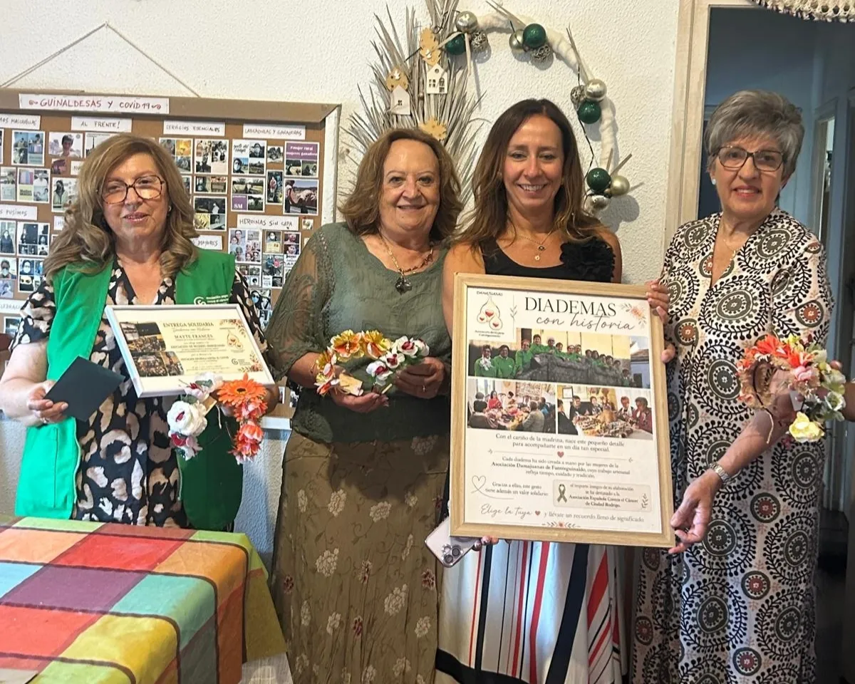 Flores preservadas contra el cáncer: la iniciativa de las Damajuanas de Fuenteguinaldo