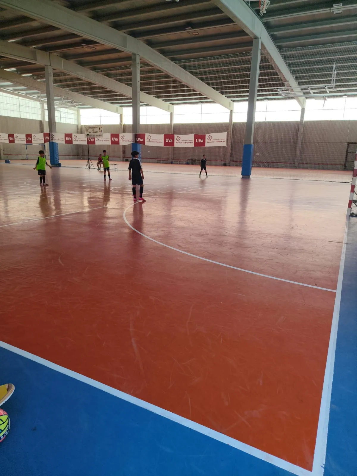 Foto 2 - Tres jugadores del Tres Columnas fueron convocados para entrenar con la selecci&oacute;n Sub-12 de Castilla y Le&oacute;n