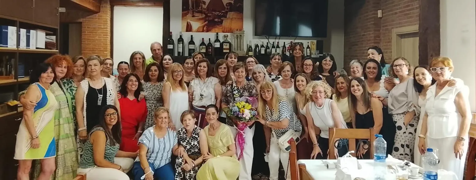 Caluroso homenaje a Amalia Cid en su despedida por jubilación