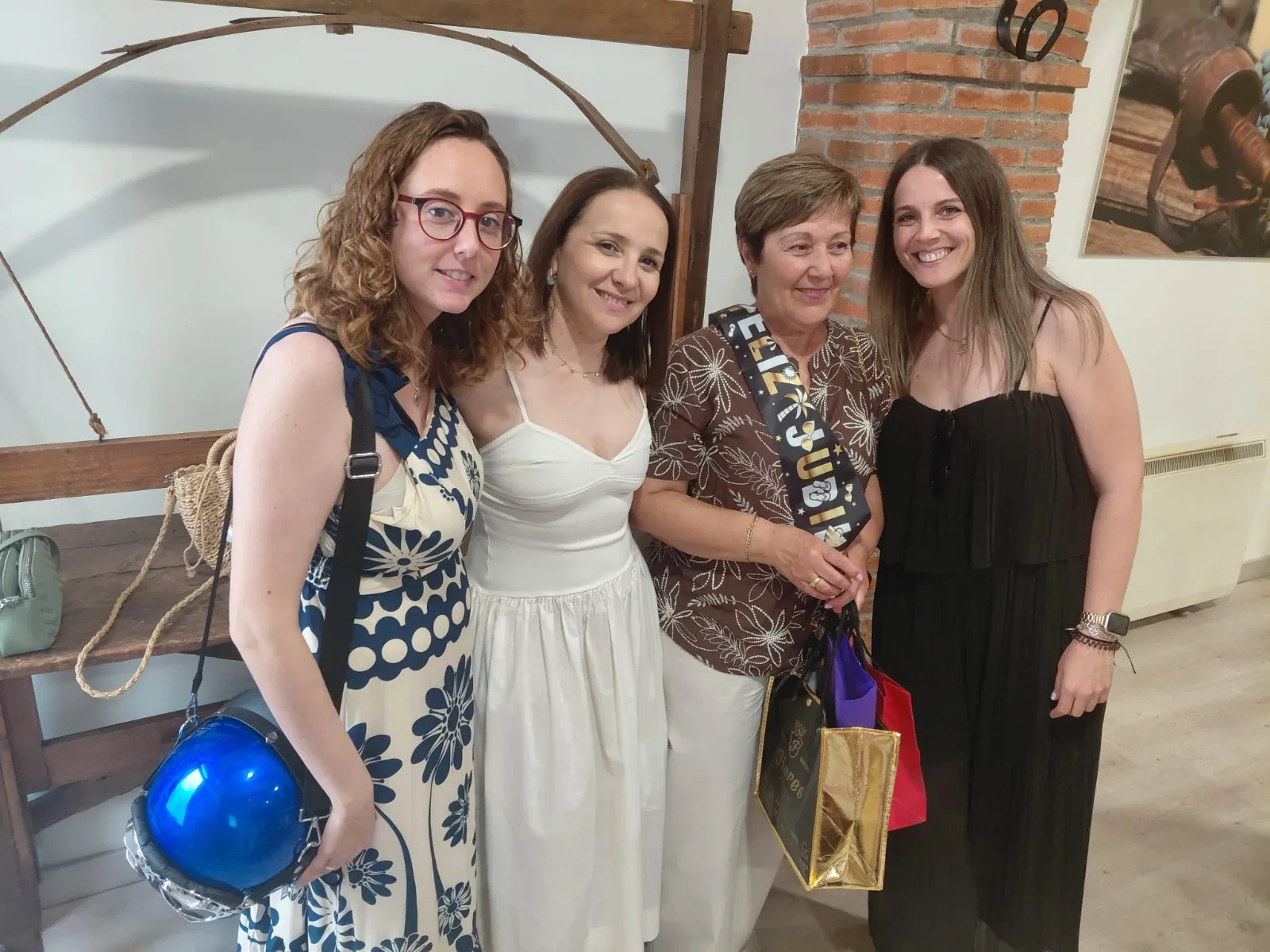 Caluroso homenaje a Amalia Cid en su despedida por jubilación