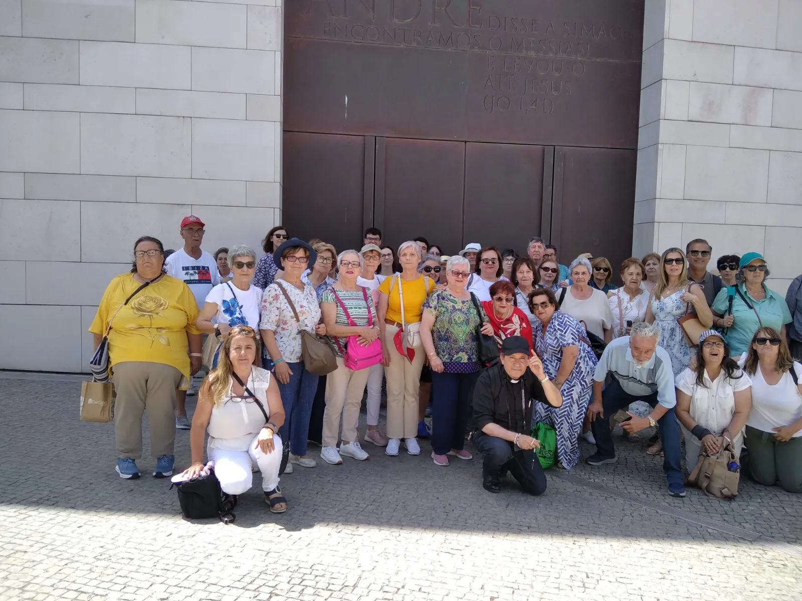 La comunidad de San Andrés une a fieles de Salamanca en su tradicional viaje anual a Fátima