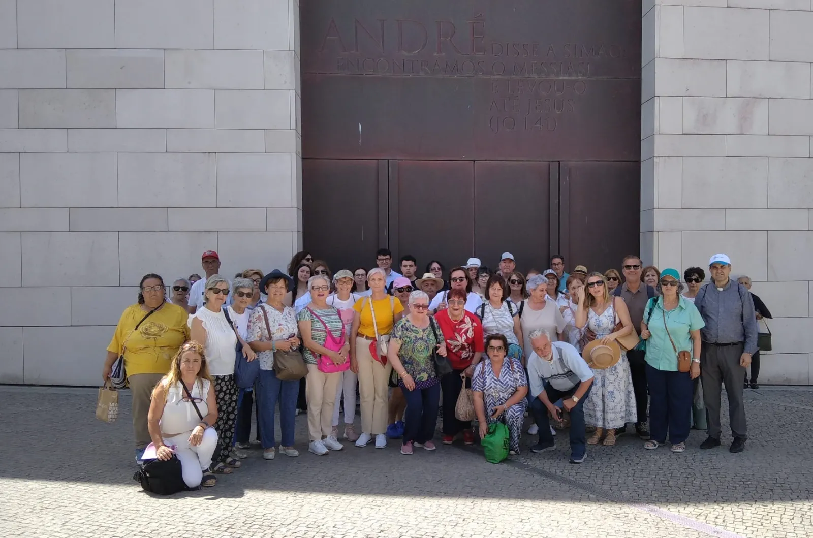 La comunidad de San Andrés une a fieles de Salamanca en su tradicional viaje anual a Fátima