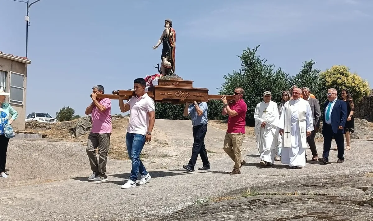 Fiestas de San Juan en Cabeza de Framontanos / JOSÉ ANTONIO MARTÍN GARCÍA