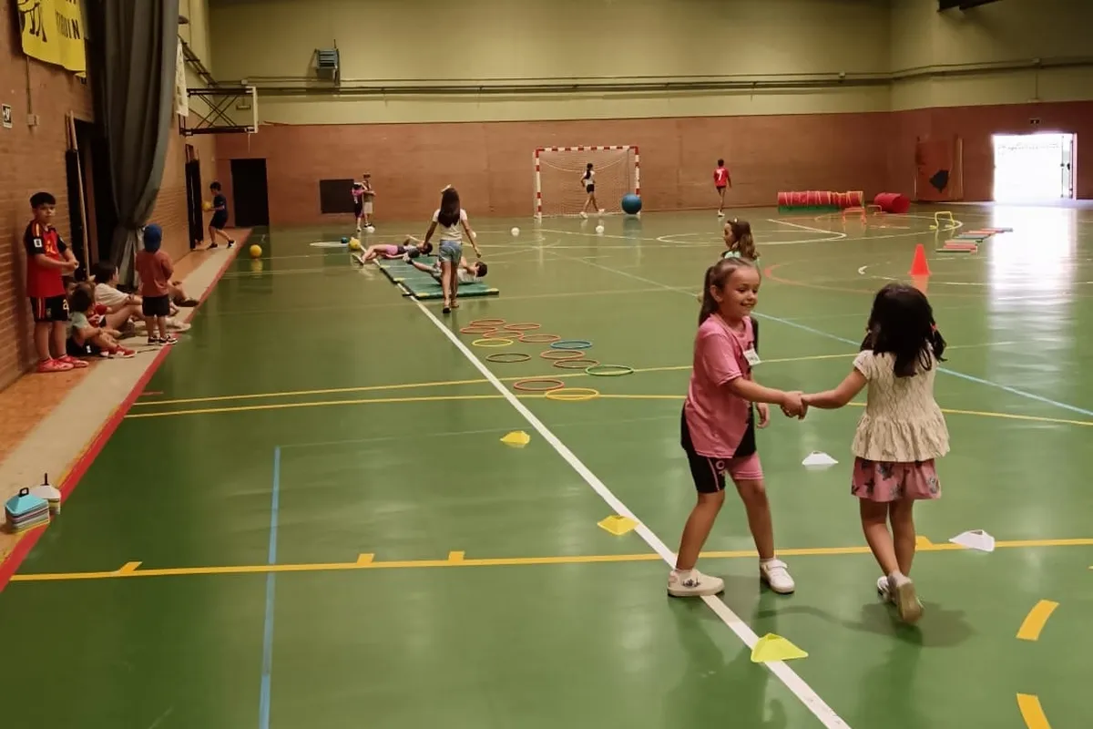 Divertida yincana fin de curso en el CEIP Manuel Moreno Blanco de Vitigudino 