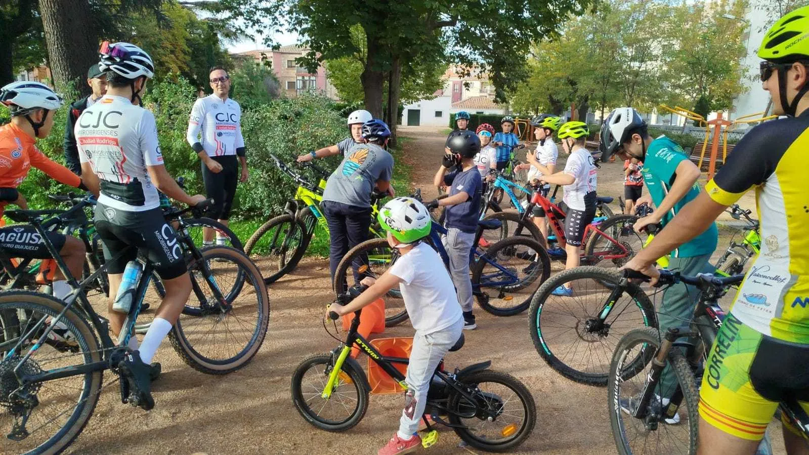 Club Jóvenes Ciclistas Mirobrigenses