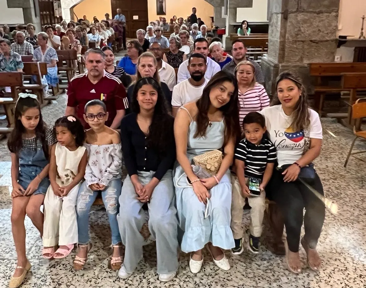 Foto 5 - La colonia venezolana y los ni&ntilde;os de Ciudad Rodrigo se unen por las v&iacute;ctimas del se&iacute;smo