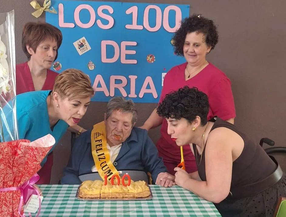 Aldeadávila de la Ribera celebra un doble centenario