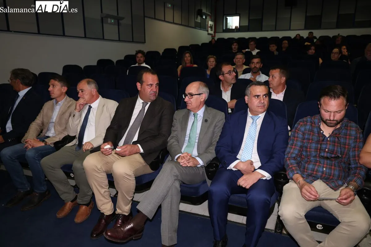 Entrega de los XV Premios Emprendedores de la Diputación de Salamanca, en un acto celebrado en Santa Marta. Foto de David Sañudo