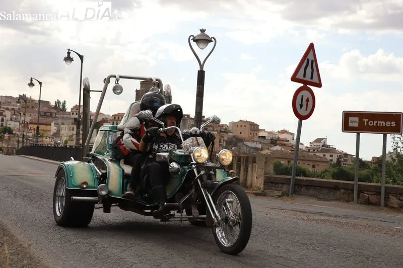 Foto 14 - Joyas sobre ruedas: el motor hist&oacute;rico toma las calles de Alba de Tormes con AutoRetro