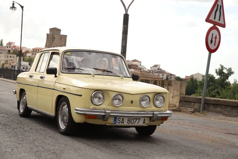 Foto 17 - Joyas sobre ruedas: el motor hist&oacute;rico toma las calles de Alba de Tormes con AutoRetro