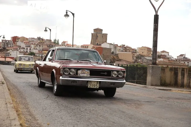 Foto 18 - Joyas sobre ruedas: el motor hist&oacute;rico toma las calles de Alba de Tormes con AutoRetro