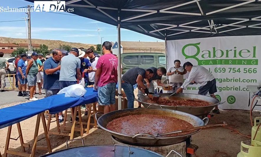 Arroz zamorano en Garcihernández reúne a mil personas