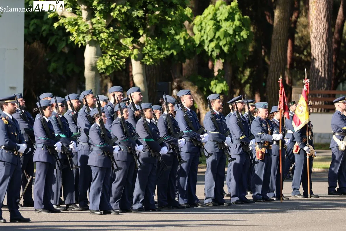 Clausura del curso de las Escuelas de la Base Aérea de Matacán. Foto de David Sañudo
