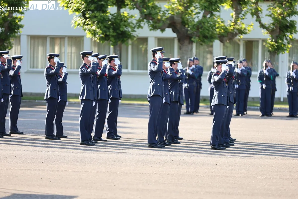 Clausura del curso de las Escuelas de la Base Aérea de Matacán. Foto de David Sañudo
