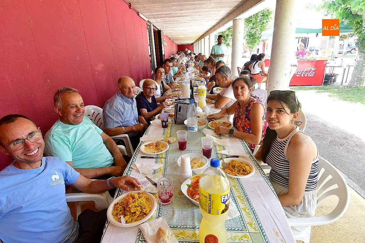 Sanjuanejo fiestas San Juan paella