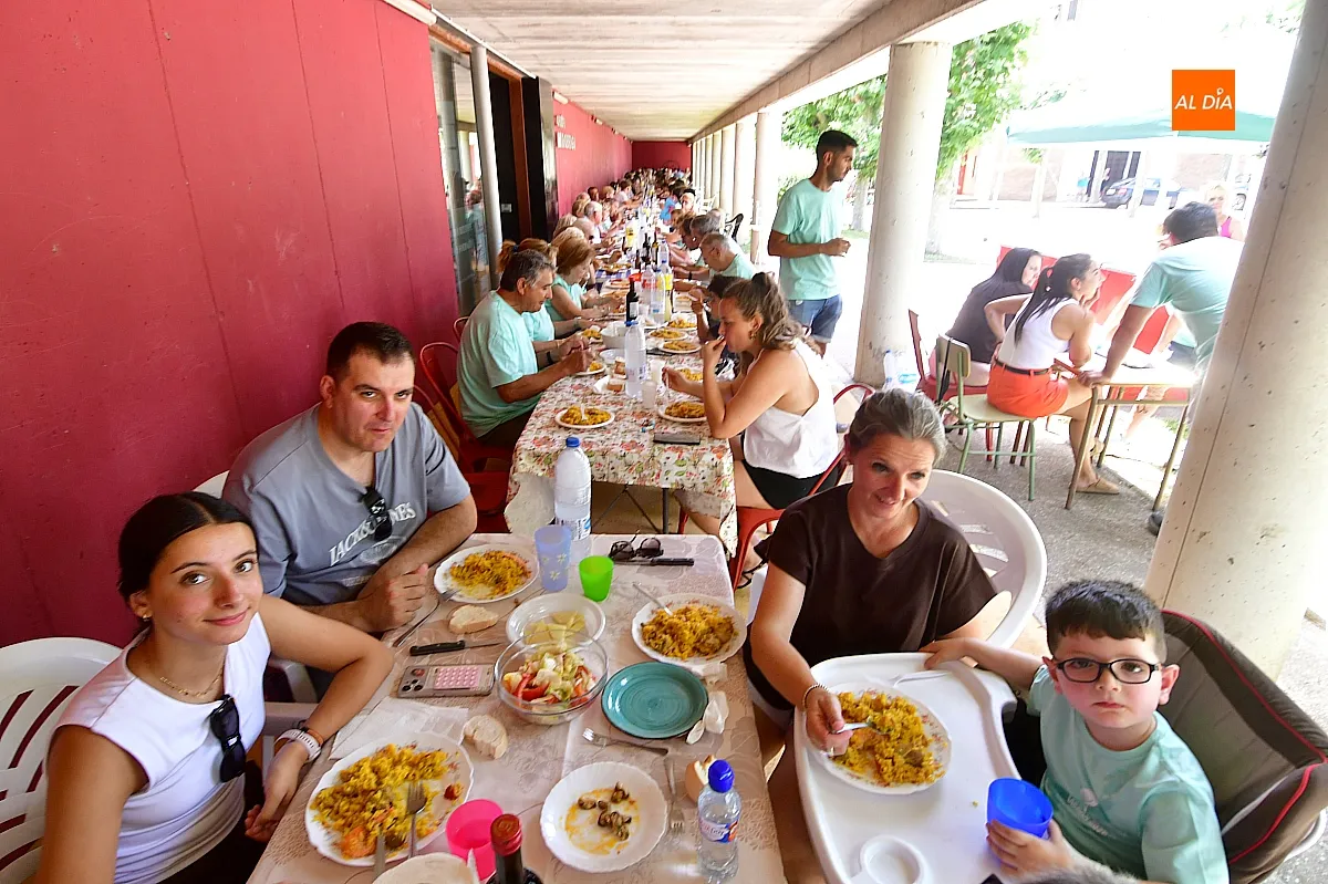 Sanjuanejo fiestas San Juan paella